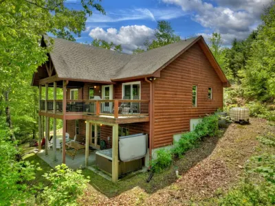 Grassy Mountain View Cabin Cohutta Forest Ellijay Hotels near Chief Vann House Historic Site