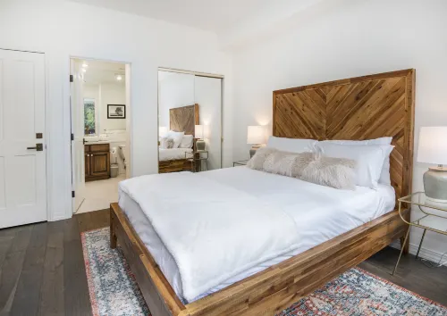 Expansive Views and Access to Ski Slopes - Charming Mountain Haven