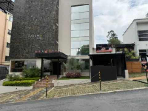 โรงแรมกรีนวิว เมเดย์ยิน โรงแรมใน