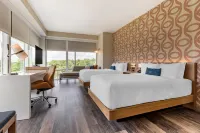 Cambria Hotel Greenville فنادق في غرينفيل