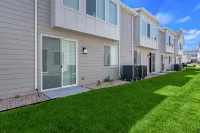 Sweet Retreat-3 Bed/3 Bath-Trailer/Boat Parking Hotels in Garden City