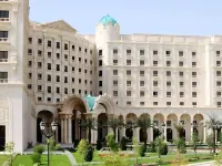 فندق الريتز Hotels near Halban Street