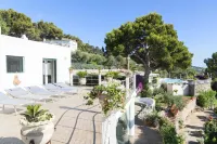 Villa Con Piscina Con 8 Camere Matrimoniali ad Anacapri, by la Canostra Capri