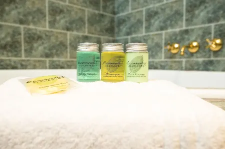 Cradle Forest Inn Отели рядом с достопримечательностью «Тасмазия & Виллидж Оф Лоуэр Крекпот»