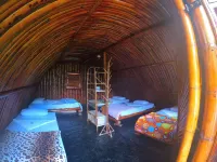 Termales El Escondite Hotel a 