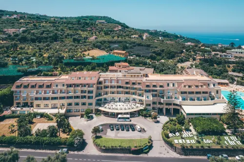 Grand Hotel Vesuvio Hotels in Sorrento