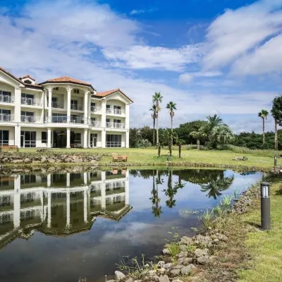 Oakra Resort Hotels in der Nähe von Themenpark Sunrise Lands