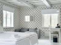 Mustion Linna / Svartå Manor Hotels in Фіскарс