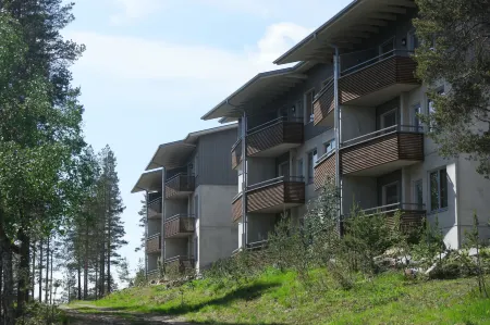Ski-Inn PyhäSuites Отели в г. Восточная Лапландия