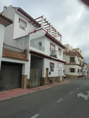 Los Azules Hotels in Pizarra