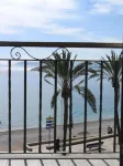 The Beach House Studios & Suites - Ocean View