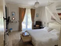 PALMIYE PANSIYON Hotels in Karaburun