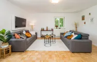 EG Rechts 80m2 3-Zimmer Wohnung Hotels in Ainring