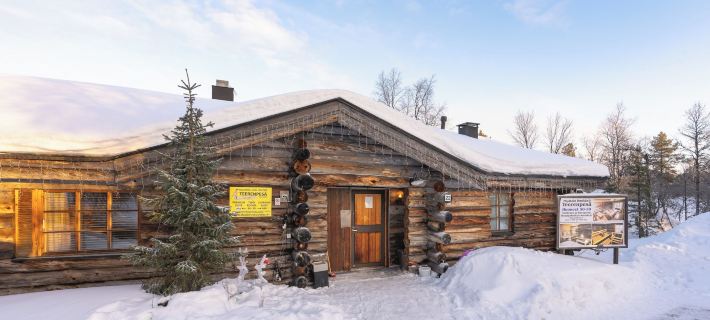 Kuukkeli Log Houses Teerenpesä Hotels in Enare