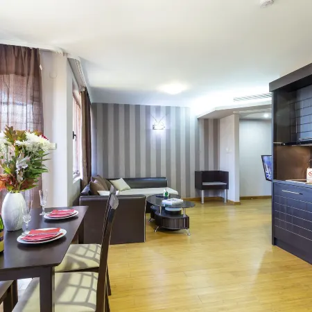 CityHome Aparthotel