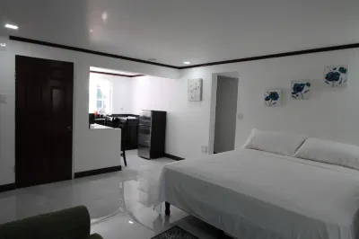 Sand and Blue Seas Hotel a 