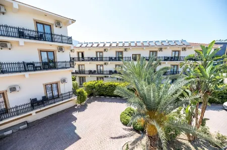 濱江花園度假村