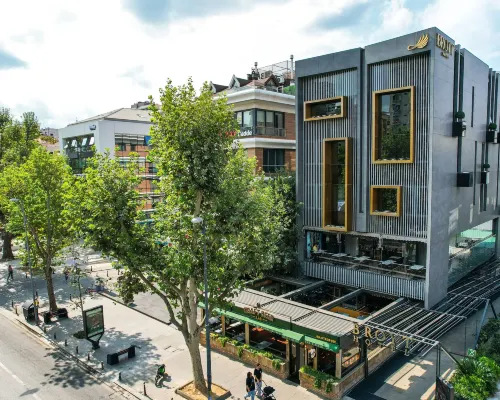 Broyt Hotel Hotels near جادة بغداد
