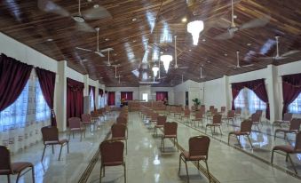 Puwu Hospitality Center