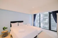 Cozy Stay Studio Apartment for 4 Fax Carstensz Residence Các khách sạn ở Pagedangan