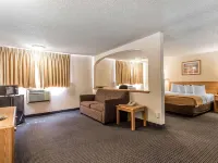 Brentwood Inn Clinton Hotels in Custer County