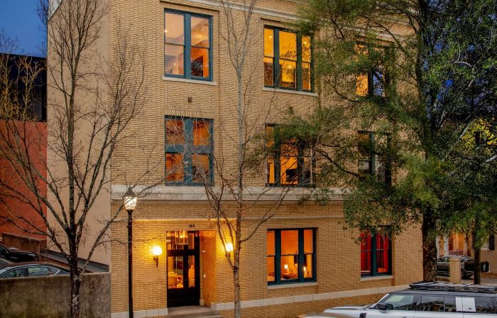 The Bell Athens by Kasa Living