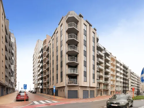 Flat with Terrace & Play Area