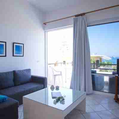 Rouladina Apt 6 in Stalos Rooms