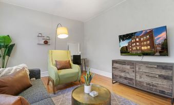 1Br Simple & Roomy Apartment in Evanston - Hinman S3