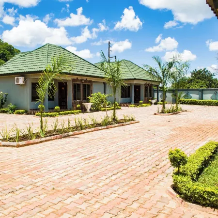 Golden Hills Lodge