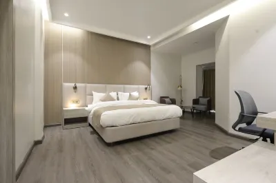 Hotel Swarn Towers Hotels near Target Digital Library