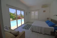 Black River: Villa Turquoise 3Bdr, Sea View