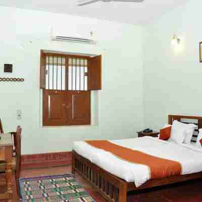 Lakshmi Vilas Rooms