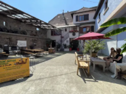 蘭帕特庇護飯店