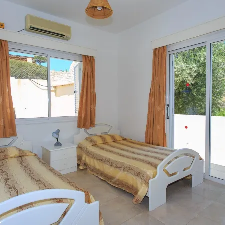 Villa Lela Pente Large Private Pool Walk to Beach A C Wifi Car Not Required Eco-Friendly - 2167