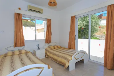 Villa Lela Pente Large Private Pool Walk to Beach A C Wifi Car Not Required Eco-Friendly - 2167