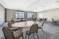 Holiday Inn Express & Suites ASTORIA by IHG