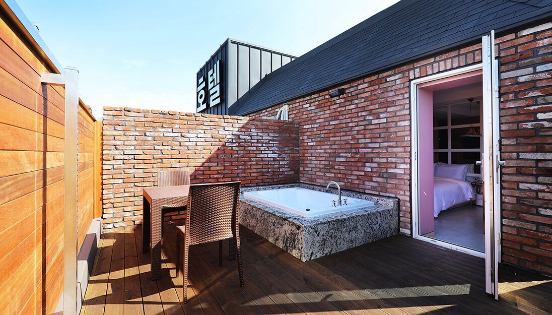 Alma Business Hotel Hotels in Jincheon-gun