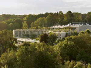 Royal Champagne Hotel & Spa