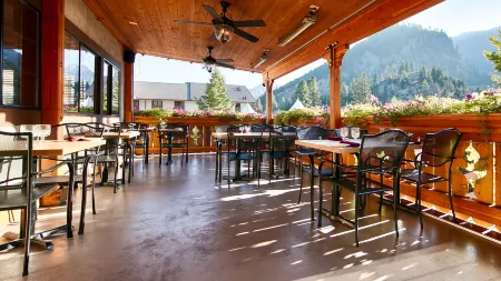 Icicle Village Resort