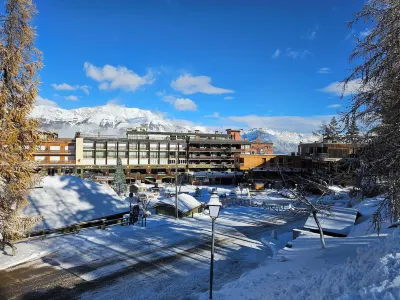 La Godille Hotels near Col de la Cayolle