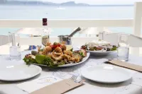 Enjoy Lichnos Bay Village, Camping, Hotel and Apartments - Breakfast