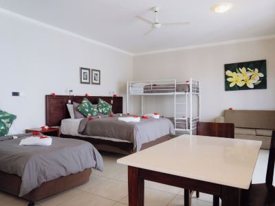 Smugglers Cove Beach Resort & Hotel