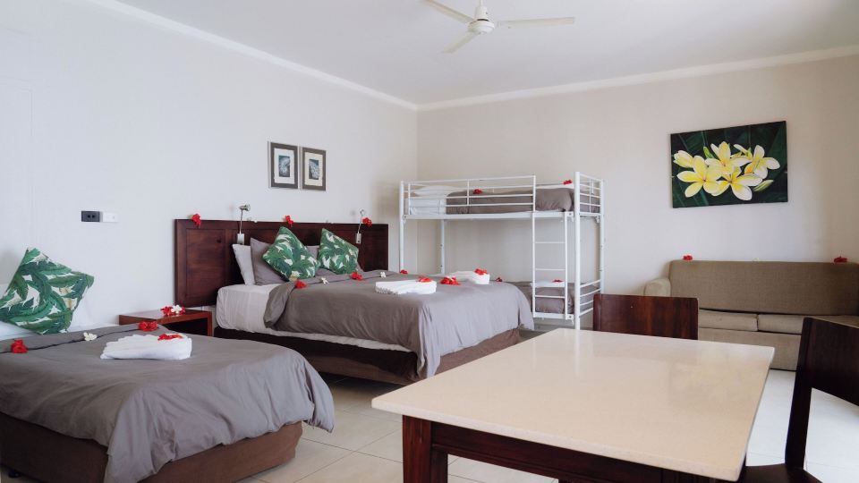 Smugglers Cove Beach Resort & Hotel