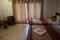 Chalouvanh Hotel - balcón