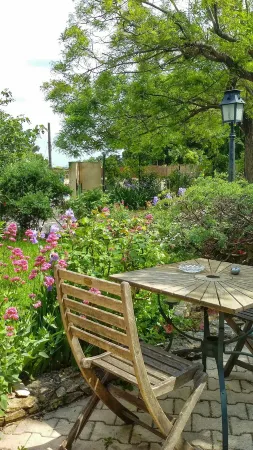 Logis Auberge de Tavel Отели в г. Тавель