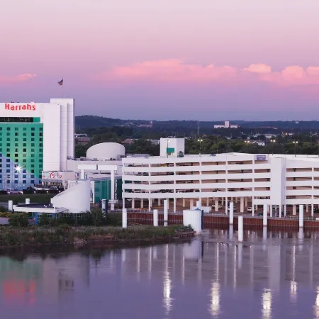 Harrah's Council Bluffs  – A Caesars Rewards Destination