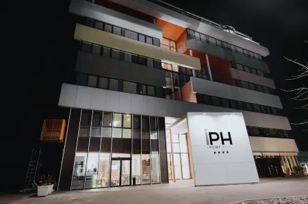 New Ipoint Hotel Отели рядом с достопримечательностью «Museo Lamborghini»