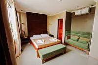 Hotel Lapira