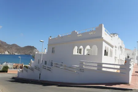 Apartahotel Vistamar San José Отели в г. El Cabo de Gata